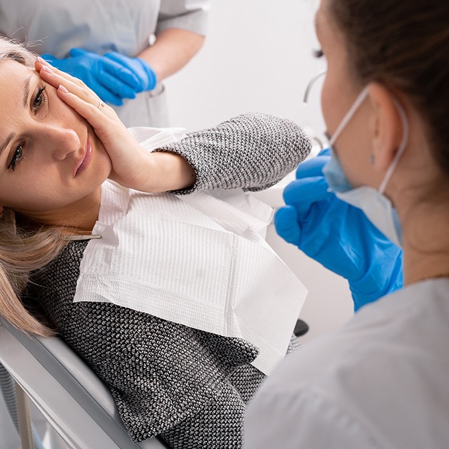 Woman with tooth pain